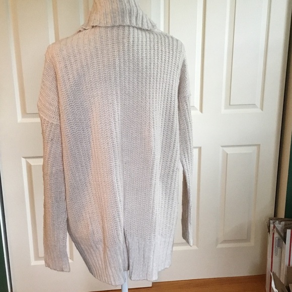 Mossimo Supply Co. Cream Cardigan Sweater - Picture 6 of 7